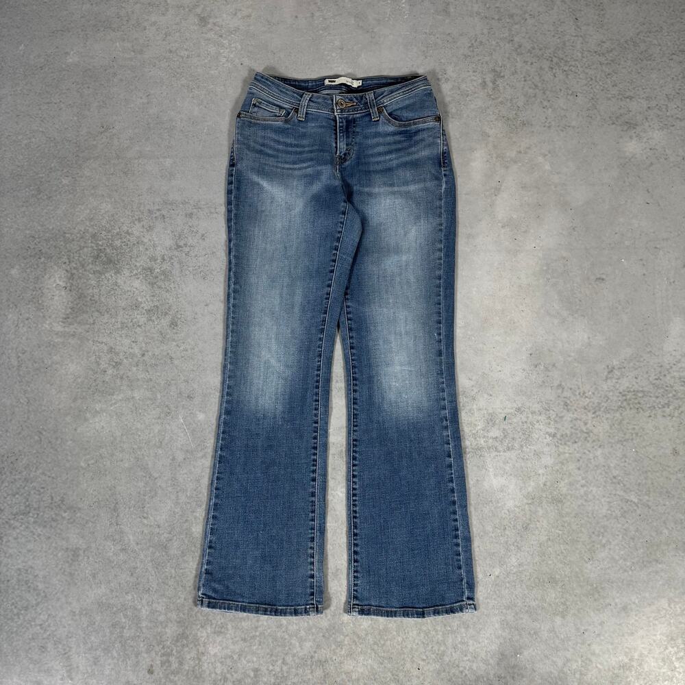 Levis 525 Bootcut Jeans Medium Wash - Size: 8M 29x32